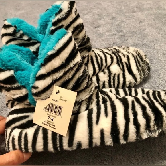 Zebra Print Slipper Boots Size 7-8 - Picture 2 of 3
